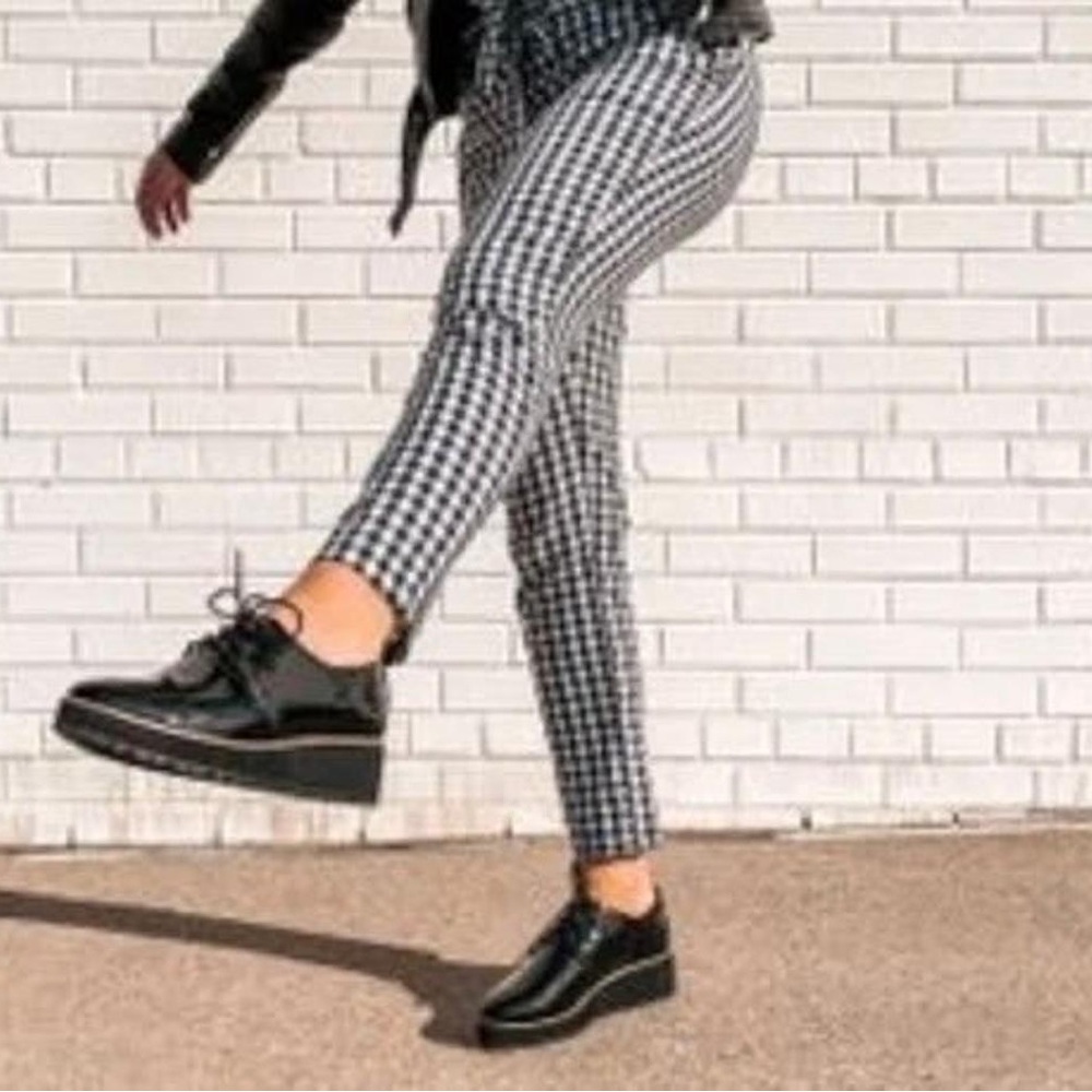 Mix No. 6 Cabraria Wedge Oxfords in black .Size 8.5